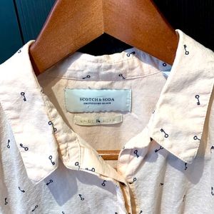 Scotch & Soda key pink button-up, size small